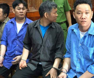 Nhóm xã hội đen đòi nợ, dọa lấy gan thận, bán làm gái mại dâm
