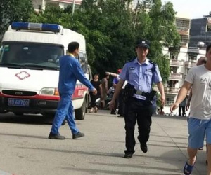 Đâm dao tại trường tiểu học Trung Quốc, 40 người bị thương