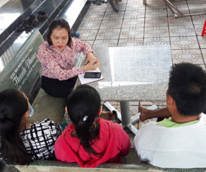 Phụ huynh rơi nước mắt nghe con trai kể chuyện bị thầy giáo dâm ô: 'Tay chân tôi rụng rời vì tức giận về hành vi của người thầy'