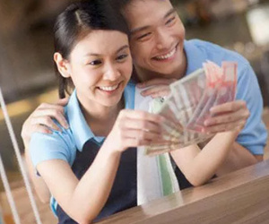 Nắm được bí quyết này, chị em sẽ khiến chồng chỉ muốn mang tiền về cho vợ