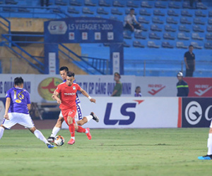 Hà Nội FC thắng dễ Hoàng Anh Gia Lai trên sân nhà