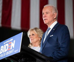 Ông Joe Biden chính thức giành đề cử tổng thống của đảng Dân Chủ