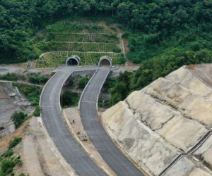 Bộ Chính trị đồng ý đầu tư công một số dự án cao tốc Bắc Nam
