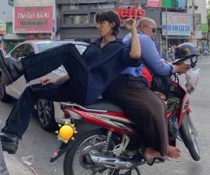 Chuyện về bác xe ôm cộc cằn được hàng xóm 'dụ riết' rồi trở nên nền nã thích giúp đỡ mọi người, là minh chứng khi ta hành xử bằng điều tử tế thì cuộc sống rồi sẽ tử tế lại với ta!