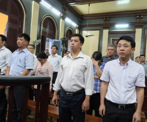 Cựu phó cục trưởng Cục Quản lý Dược Bộ Y tế bị khởi tố