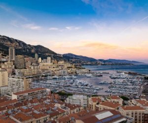 Cuộc sống của giới siêu giàu Monaco