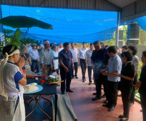 Nhói lòng đám tang không kèn trống của người công nhân nghèo thiệt mạng trong vụ lốc xoáy kinh hoàng ở Vĩnh Phúc