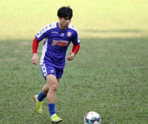 Lần đầu đá derby Sài Gòn, Công Phượng cam phận cảnh dự bị?