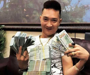 Chân dung Huấn Hoa Hồng: 'Giang hồ mạng' 2 lần đi cai nghiện, thản nhiên ra sách 'chui' và đóng MV quảng cáo cờ bạc trá hình