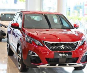 Thêm loạt ô tô giảm giá hơn trăm triệu tuần qua