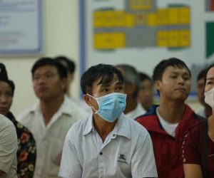 Bố nữ sinh giao gà ở Điện Biên: Luôn tin vợ vô tội, nói đã quá mệt mỏi vì kinh tế kiệt quệ, đến miếng ăn cũng phải nhờ họ hàng giúp đỡ