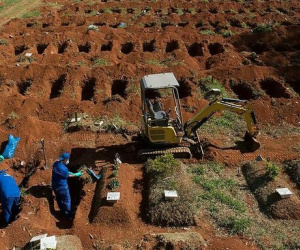 Brazil phải khai quật mồ cũ lấy chỗ cho nạn nhân Covid-19
