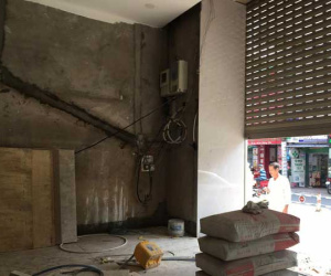 Nghe tiếng la hét, anh kiểm tra phát hiện em ruột bị điện giật tử vong