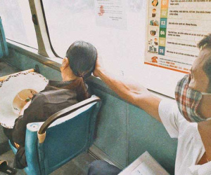 Cuộc cãi nhau của đôi vợ chồng già trên xe bus, bà đuổi ông cút đi nhưng màn 'bật lại' của ông chú mới khiên dân tình xúc động