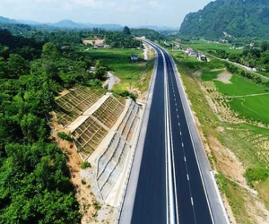 Quốc hội đồng ý bổ sung hơn 23.400 tỷ đồng đầu tư cao tốc Bắc - Nam