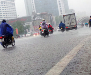 Các tỉnh vùng núi Bắc Bộ tiếp tục mưa dông kèm thời tiết nguy hiểm