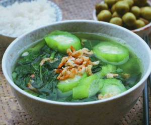 Mồng tơi là 'loại rau vua' của mùa hè nhưng 5 nhóm người này dù thèm cũng đừng ăn