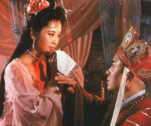 'Nữ Vương' của Tây Du Ký yêu Đường Tăng say đắm giờ ra sao?