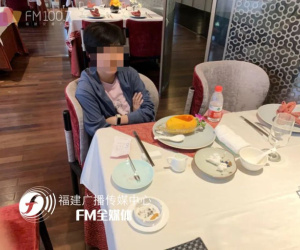 Bước vào nhà hàng gọi sơn hào hải vị, người phụ nữ sau khi ăn xong liền bị chủ nơi đây đưa đến đồn cảnh sát