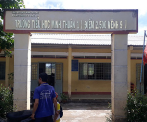 Thầy giáo 'sàm sỡ' 2 nữ sinh tiểu học tại nhà vệ sinh và cuộc 'ngã giá' 100 triệu đồng