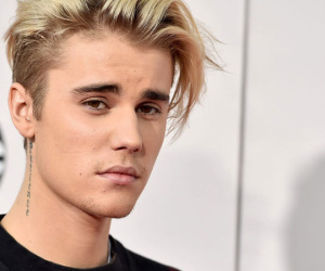 Bị cáo buộc tấn công tình dục 2 người phụ nữ trong lúc hẹn hò Selena Gomez, Justin Bieber lên tiếng
