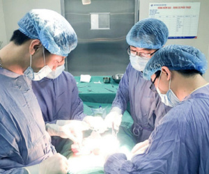 2 quý ông phải cắt cụt ‘cậu nhỏ’ vì chủ quan