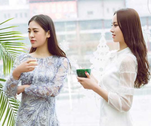Nữ đồng nghiệp của chồng đến tận nhà tìm hiểu 'tình địch', vợ mỉm cười tâm sự vài câu mà cô nàng hổ thẹn bỏ ngay ý định