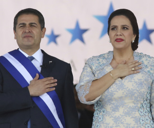 Tổng thống Honduras phải thở oxy vì Covid-19