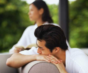 8 năm bên nhau mà phải trơ mắt nhìn người yêu đi lấy chồng, đúng lúc tôi định cưới người khác thì lại nhận được tin dữ