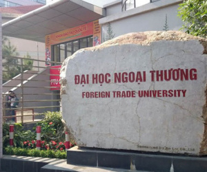 Nhiều SV Đại học Ngoại thương 'kêu trời' vì đóng học phí rồi nhưng vẫn bị nhà trường báo nợ