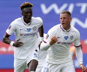 Chelsea, Man City vào bán kết FA Cup