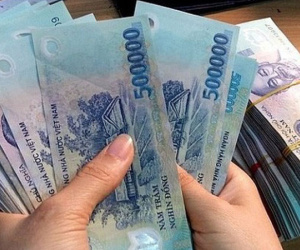 Nữ nhân viên ngân hàng công bố “vỡ nợ” gần 200 tỷ đồng