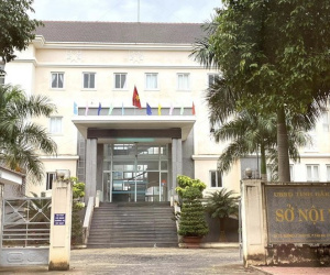Thông tin chính thức Thanh tra viên Sở Nội vụ nhận hối lộ