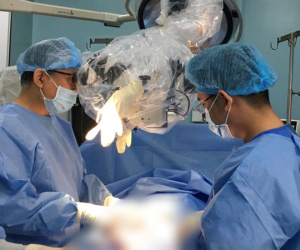 Khánh Hòa: Đi cắt bao quy đầu ở phòng khám, chàng trai 26 tuổi mất toàn bộ 'của quý'
