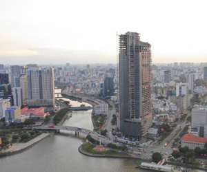 Cận cảnh cao ốc 'đắp chiếu', làm xấu bộ mặt trung tâm Sài Gòn