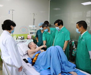 Một tuần nữa, phi công Anh hồi hương sau 115 ngày điều trị tại Việt Nam
