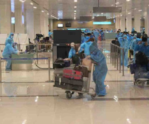 Cần Thơ: Đón, cách ly hơn 300 công dân từ Malaysia về nước