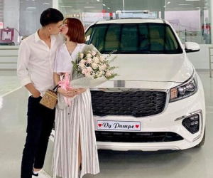 Chơi lớn như Mạc Văn Khoa: Mua xế hộp tiền tỉ tặng bạn gái dịp kỉ niệm 5 năm yêu nhau