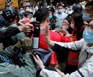 Hong Kong cấm học sinh hát 'bài hát dân chủ'