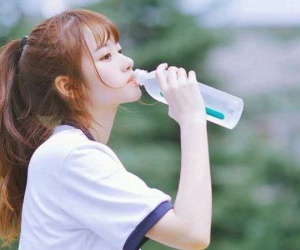 Nắng nóng oi bức, những nhóm người này không nên uống nước lạnh kẻo sốc nhiệt nguy hiểm đến tính mạng