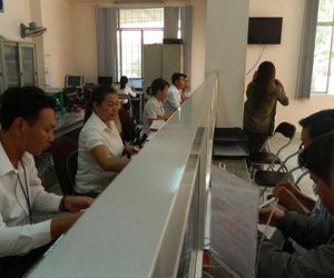 Giám đốc Sở Nội Vụ: TPHCM buộc phải cắt giảm 2.300 cán bộ