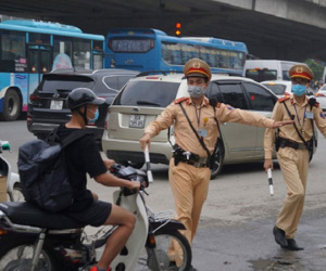 Từ 5/8/2020, khi kiểm soát tại một điểm, Cảnh sát giao thông phải chọn chỗ không che khuất tầm nhìn