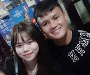 Huỳnh Anh bay vào Đà Nẵng cổ vũ Quang Hải thi đấu: Tiếp tục tinh thần chàng ở đâu nàng theo đó không rời