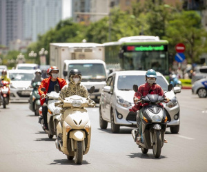 Nắng nóng gay gắt ở Bắc Bộ, Trung Bộ còn kéo dài trong nhiều ngày tới