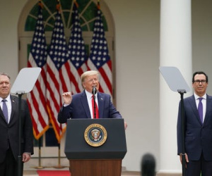 Tổng thống Mỹ Donald Trump chấm dứt ưu đãi thương mại với Hong Kong