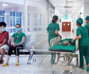Mẹ của Trúc Nhi - Diệu Nhi chia sẻ xúc động khi được vào thăm con: "Được nhìn thấy 2 em, mẹ vui lắm rồi"