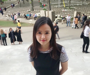 Cô gái Việt ở Harvard đòi công lý cho sinh viên quốc tế