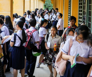 Nửa đêm, thí sinh chuyên Anh hốt hoảng nhận thông báo đổi địa điểm thi