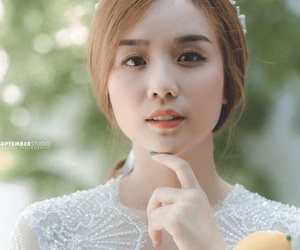 Vợ cũ Hoài Lâm bất ngờ diện áo cưới, tiết lộ tâm sự khiến nhiều người xót xa