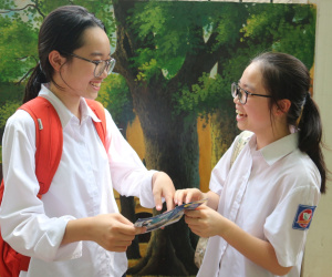 Vụ đổi địa điểm thi trong đêm: Sở nói lỗi do phòng, mong học sinh thông cảm